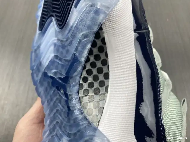 Georgetown Low Retro Air Jordan 11 528895-007 0522